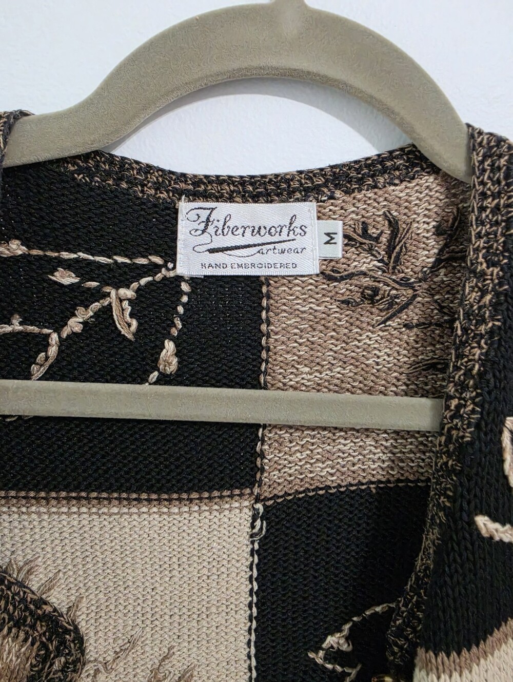 134. Vintage Fall-themed Button Up Cardigan - Picture 4 of 6